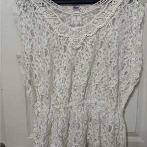 Monroe & Main Lace Blouse - Cream